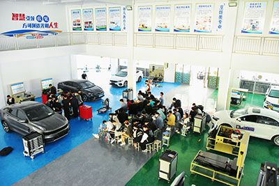 在兰州中专学校学汽修就业好不好？