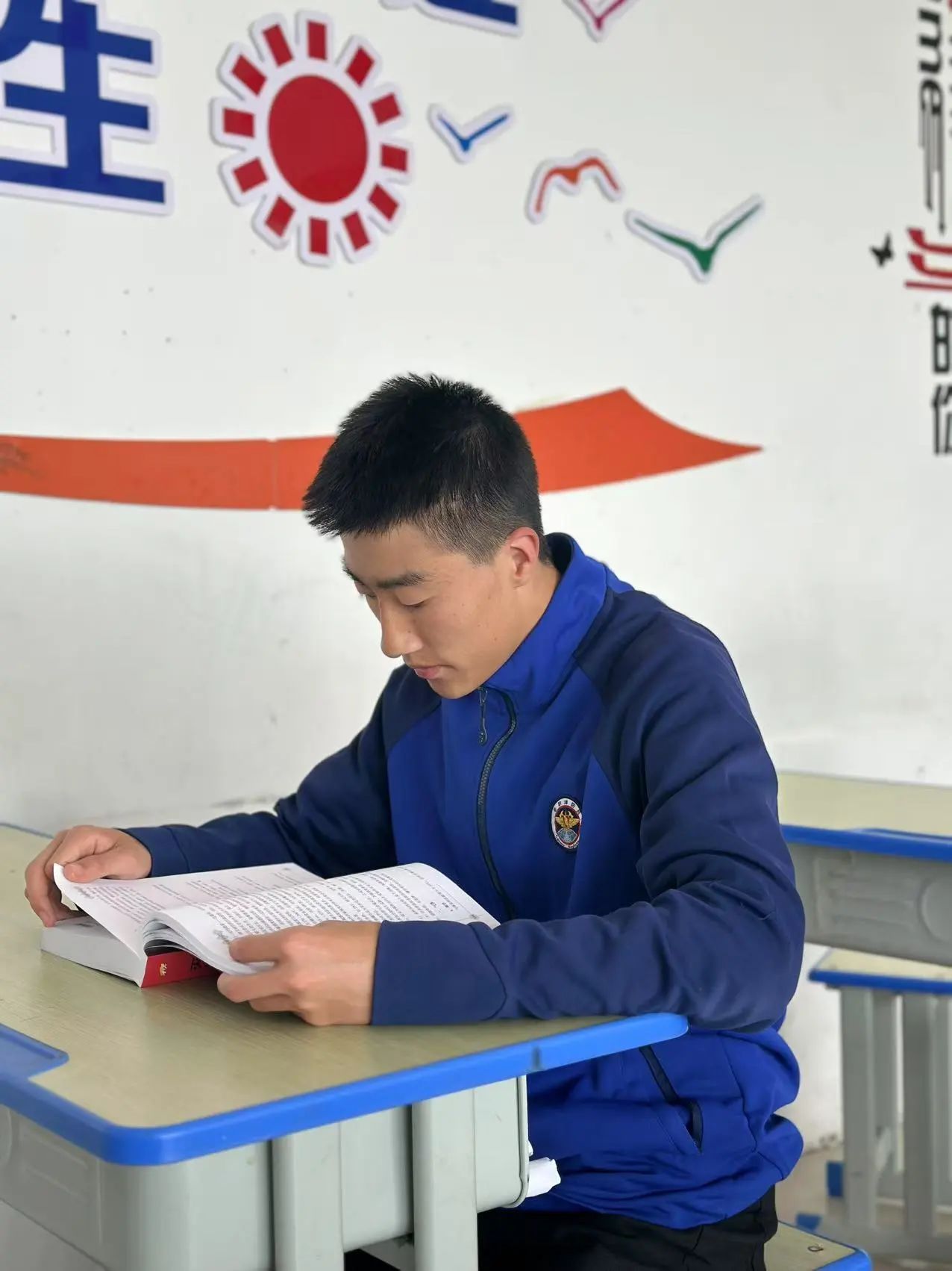 书林漫步 经典共享 | 学生荐书：《海边理发店》