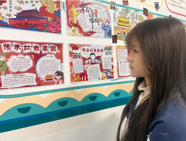 校园文字拼图・课桌旁札 | 于磨砺中寻光，让青春绽放别样华彩