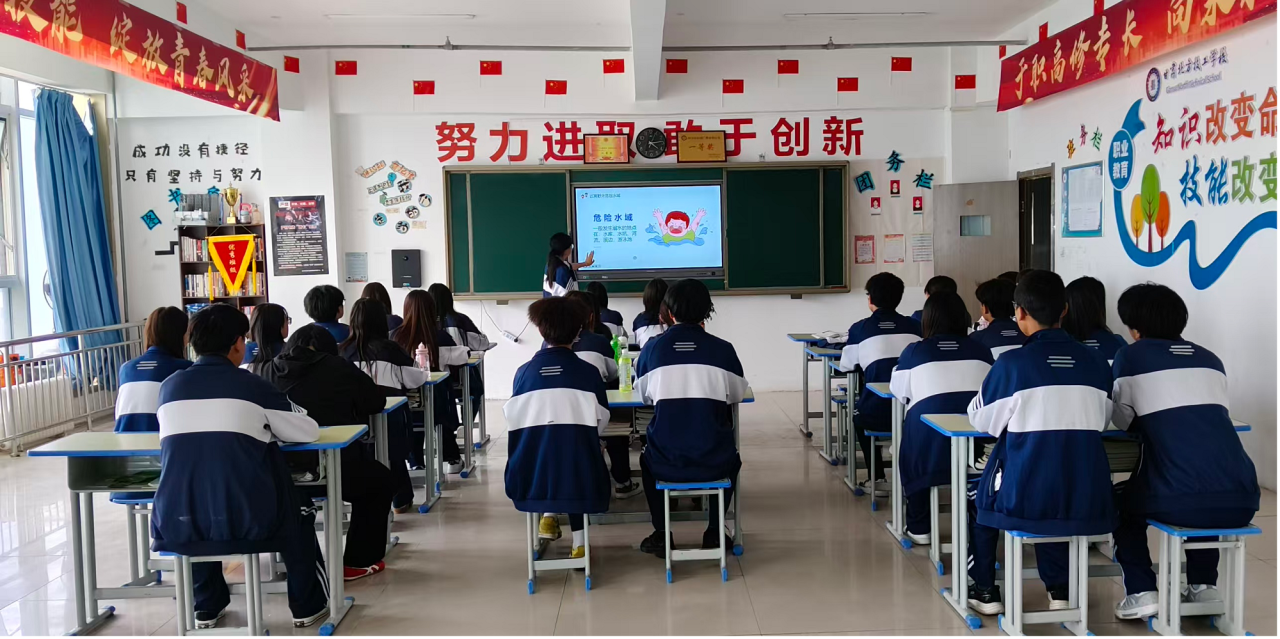 7 7